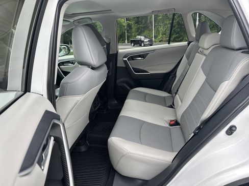 Certified 2025 Toyota RAV4 XLE Premium FWD image 31