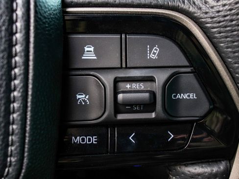 Used 2024 Toyota Tundra Limited image 26