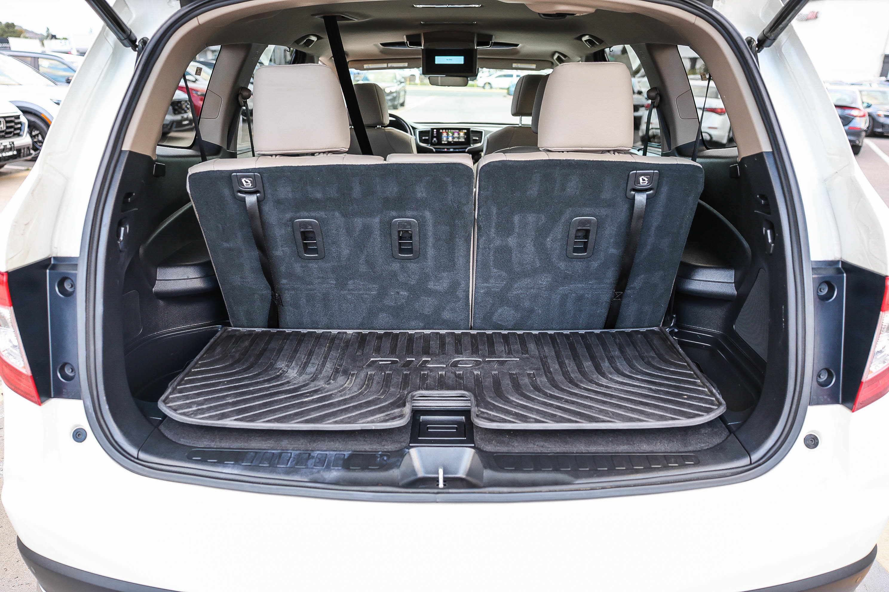 Certified 2019 Honda Pilot Touring image 32
