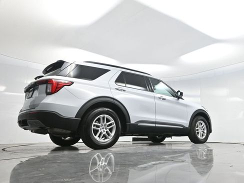 Used 2025 Ford Explorer Active w/ Active Comfort Package RWD image 66