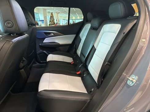 New 2026 Chevrolet Equinox EV LT image 9