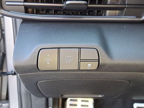 New 2025 Hyundai Elantra SEL image 28