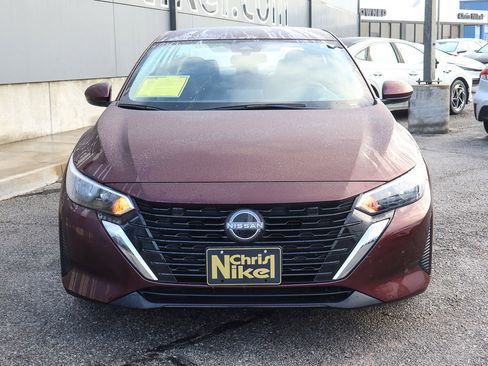 Used 2024 Nissan Sentra SV image 2