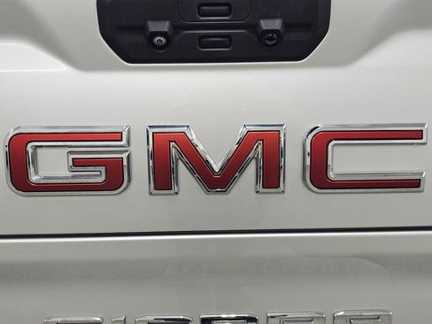 Used 2022 GMC Sierra 1500 Elevation w/ Elevation Premium Package image 27
