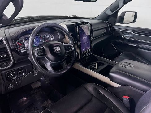 Used 2019 RAM 1500 Laramie AWD/4WD image 9