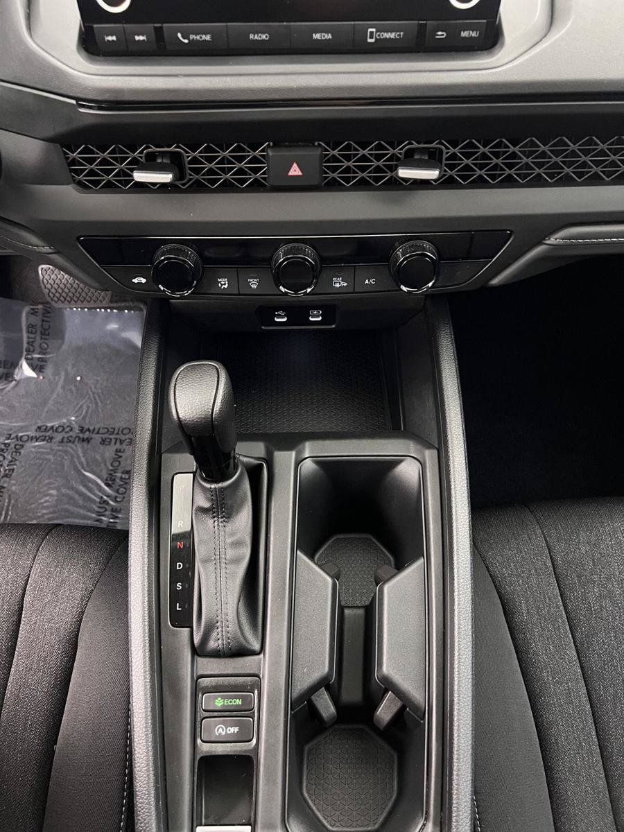 Certified 2025 Honda Accord SE image 11