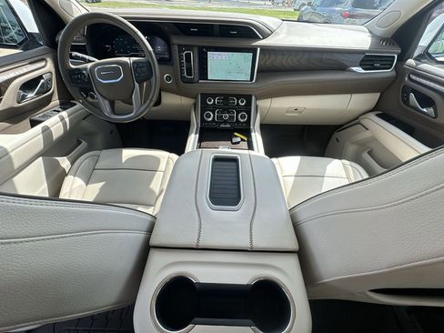 Certified 2023 GMC Yukon XL Denali image 22
