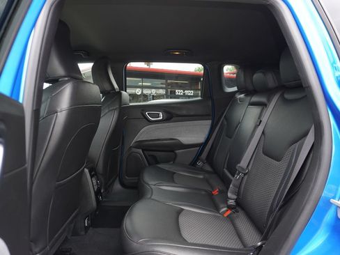 Used 2024 Jeep Compass Latitude AWD/4WD image 26