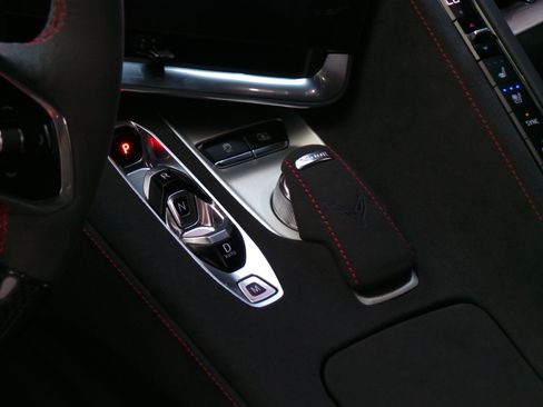 Used 2023 Chevrolet Corvette Z06 w/ Z07 Performance Package RWD image 16
