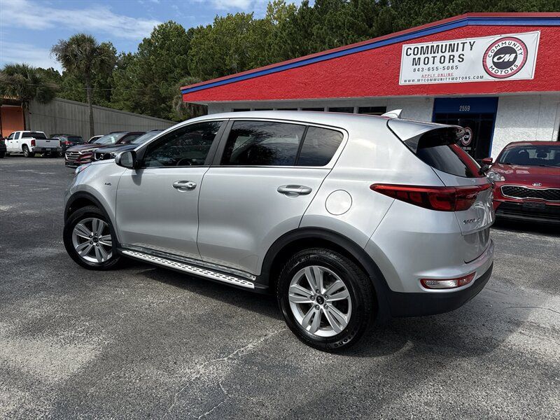 Used 2017 Kia Sportage LX AWD/4WD image 5