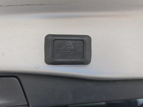 Used 2023 Toyota RAV4 XLE Premium AWD/4WD image 14