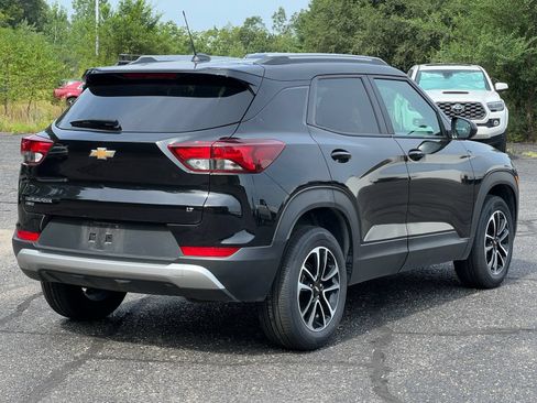 Used 2025 Chevrolet TrailBlazer LT AWD/4WD image 13