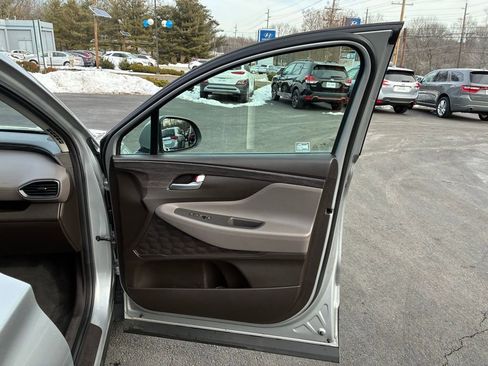 Used 2020 Hyundai Santa Fe SE image 44