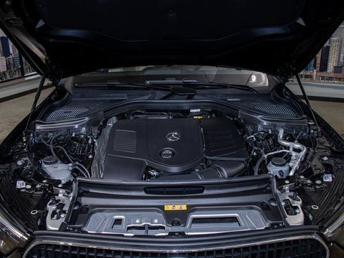 New 2026 Mercedes-Benz GLC 300 4MATIC image 5