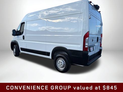 Used 2024 RAM ProMaster 2500 w/ Convenience Group FWD image 4
