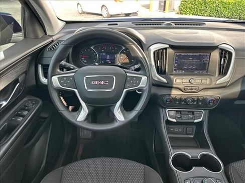 Certified 2022 GMC Terrain SLE w/ Driver Convenience Package FWD image 15