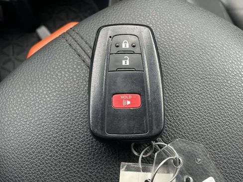 Used 2024 Toyota RAV4 Adventure image 34