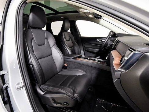 Used 2024 Volvo XC60 T8 Ultimate w/ Protection Package Premier image 39