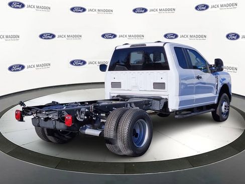 New 2025 Ford F350 XL w/ XL Chrome Package AWD/4WD image 5