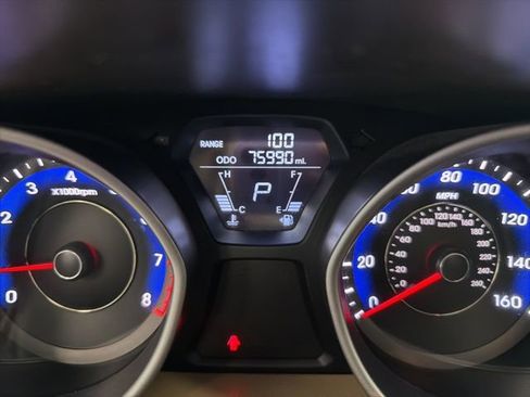 Used 2013 Hyundai Elantra GLS w/ Preferred Pkg image 20