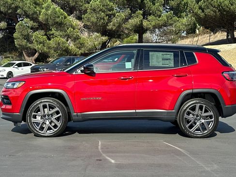New 2026 Jeep Compass Limited image 8