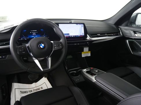 Certified 2025 BMW X2 xDrive28i w/ Technology Package image 17
