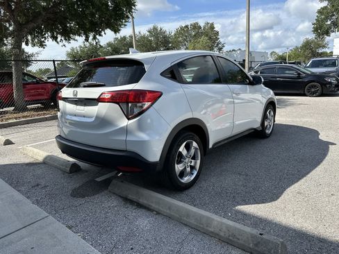 Used 2022 Honda HR-V LX image 8