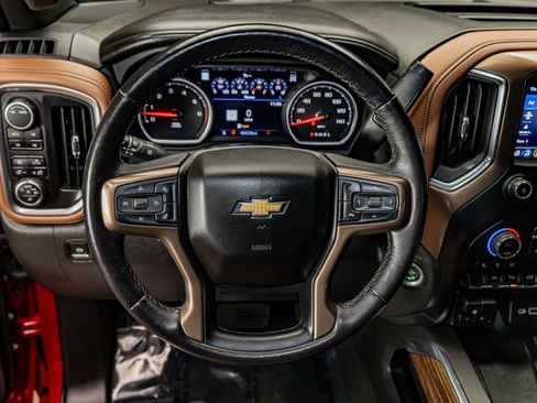 Used 2022 Chevrolet Silverado 1500 High Country image 14