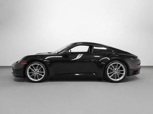 Certified 2022 Porsche 911 Carrera RWD image 2