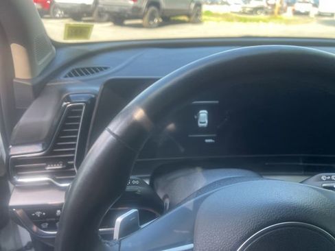 Used 2023 Kia Sportage EX AWD/4WD image 14