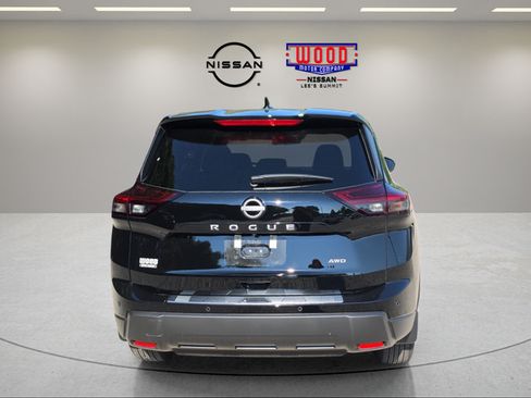 Certified 2026 Nissan Rogue SV w/ Cold Weather Package AWD/4WD image 3