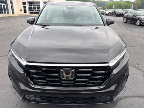 Used 2023 Honda CR-V EX-L image 3