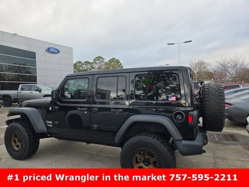 Used 2020 Jeep Wrangler Unlimited Sport S w/ Sun And Sound Package image 7