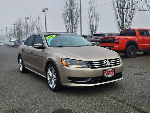 Used 2015 Volkswagen Passat TDI SE image 3