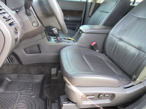 Used 2018 Ford Flex Limited image 15