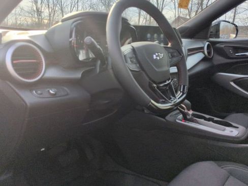 New 2026 Chevrolet Trax RS w/ Sunroof Package image 11