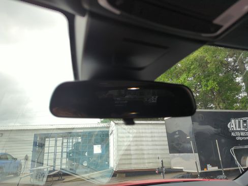 Used 2025 Honda Civic Sport image 26