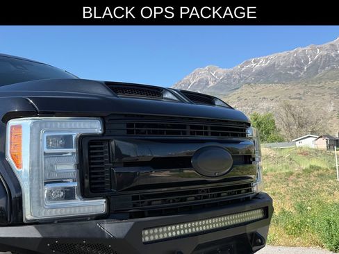 Used 2019 Ford F250 Lariat w/ Lariat Ultimate Package AWD/4WD image 17