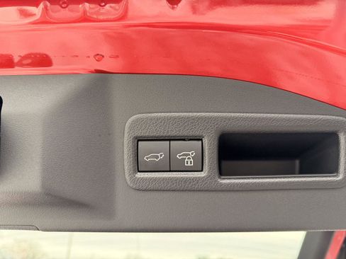 Used 2025 Subaru Solterra Limited image 39