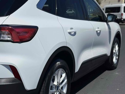 Used 2022 Ford Escape SE AWD/4WD image 28