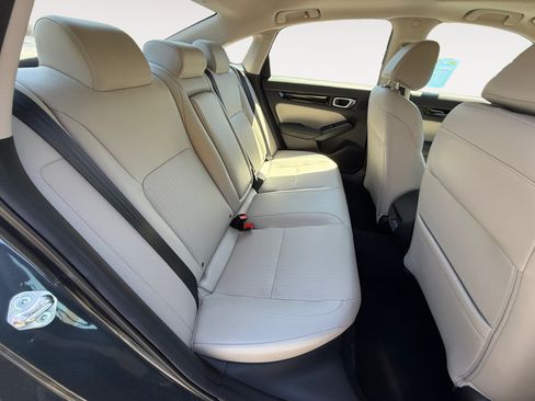 Used 2024 Honda Civic Touring image 18