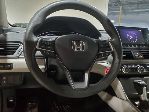 Used 2018 Honda Accord LX image 25