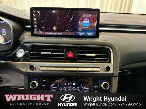 Used 2025 Genesis G70 2.5T AWD/4WD image 25