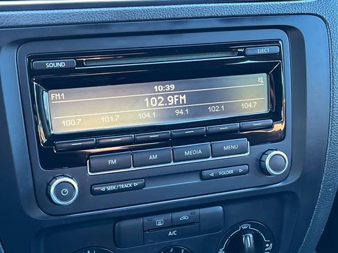 Used 2014 Volkswagen Jetta S image 19