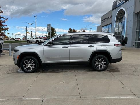 New 2025 Jeep Grand Cherokee L Limited w/ Trailer Tow Package image 10
