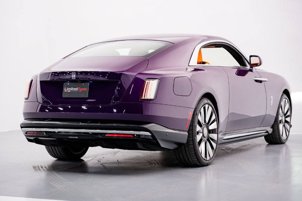 Used 2024 Rolls-Royce Spectre w/ Spectre Launch Package AWD/4WD image 27