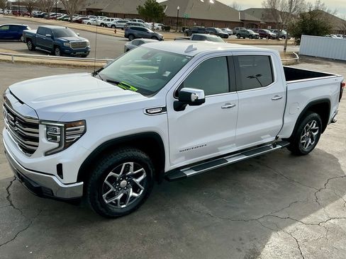 Used 2023 GMC Sierra 1500 SLT image 5