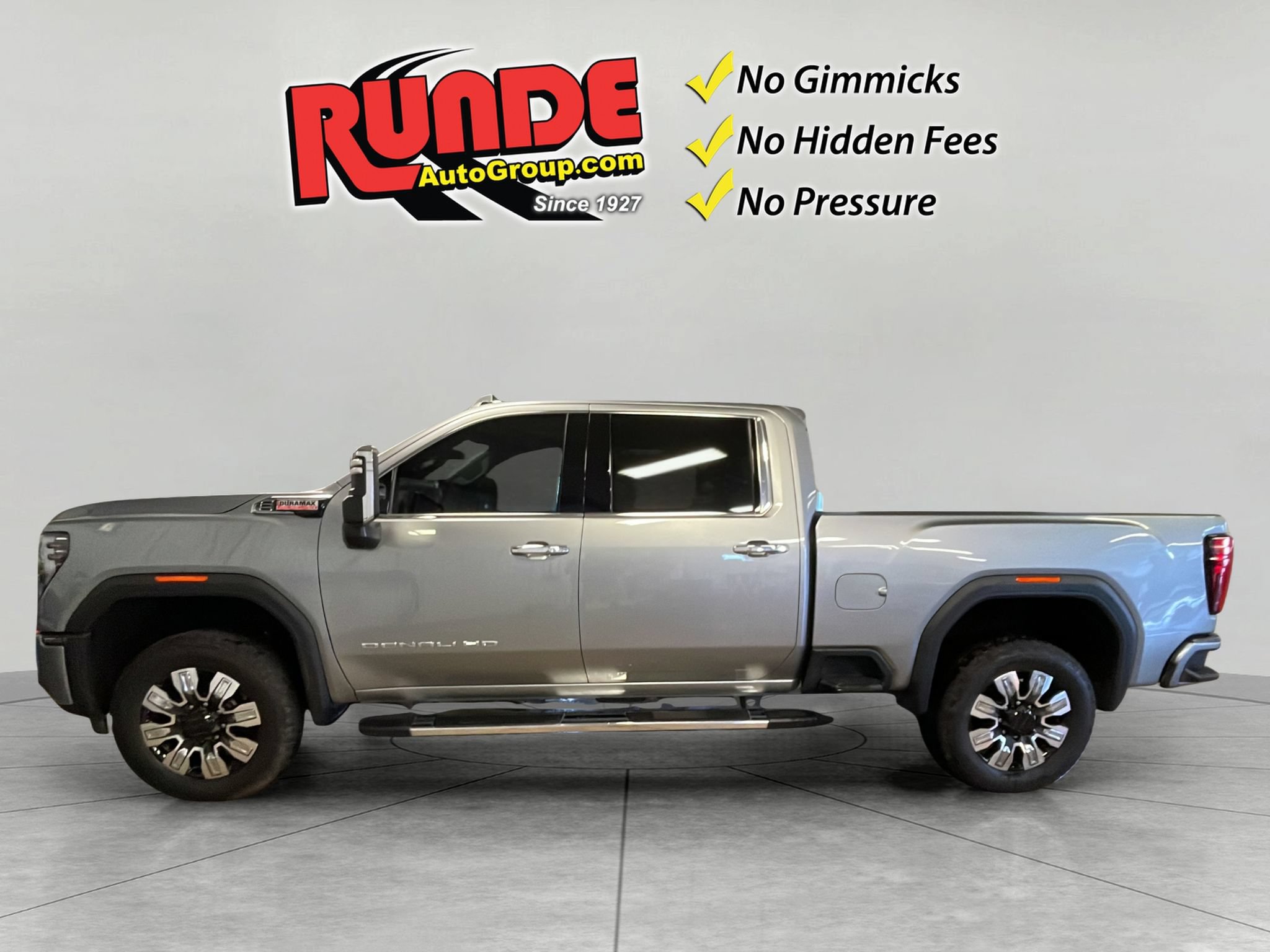 Used 2025 GMC Sierra 2500 Denali w/ Denali Reserve Package AWD/4WD image 3