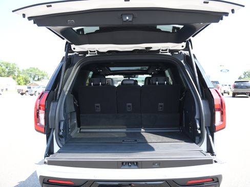 New 2027 Ford Expedition Platinum w/ Stealth Appearance Package RWD image 10