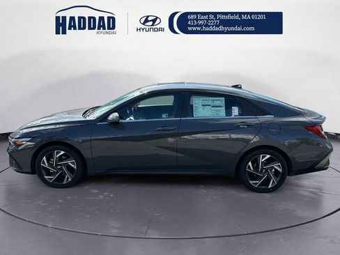 New 2025 Hyundai Elantra Limited w/ Cargo Package image 2